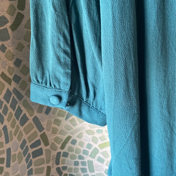 Torrid Crepe Chain-Detail Blouse 00 NWT - Picture 7 of 7